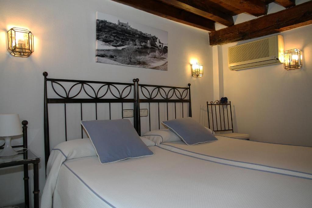Hostal La Posada De Zocodover Toledo Exteriör bild