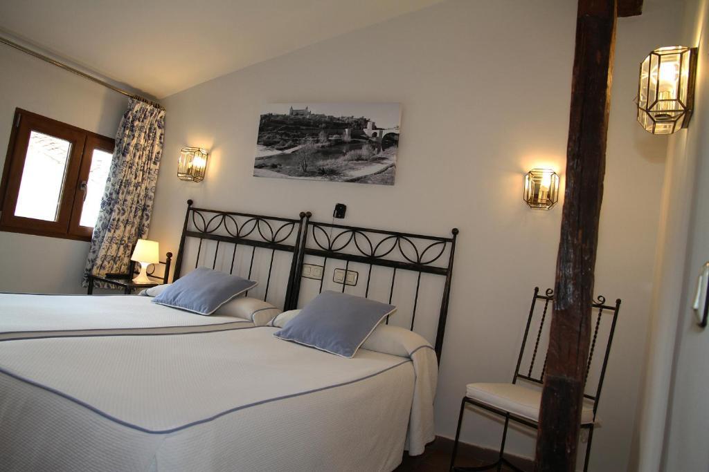 Hostal La Posada De Zocodover Toledo Exteriör bild