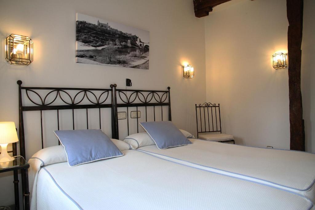 Hostal La Posada De Zocodover Toledo Exteriör bild