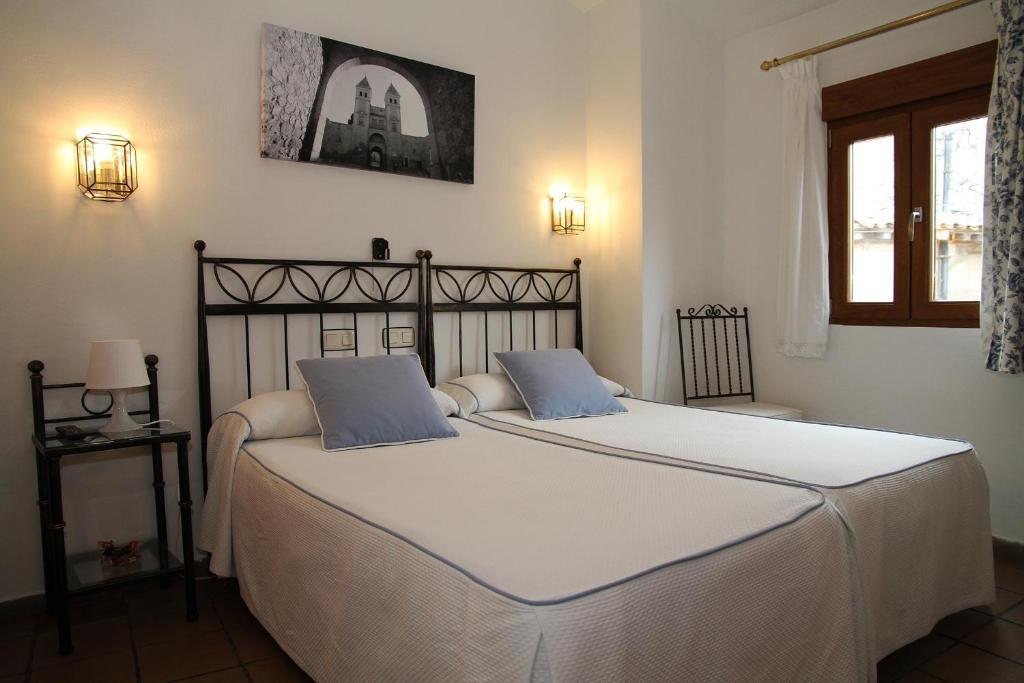 Hostal La Posada De Zocodover Toledo Exteriör bild